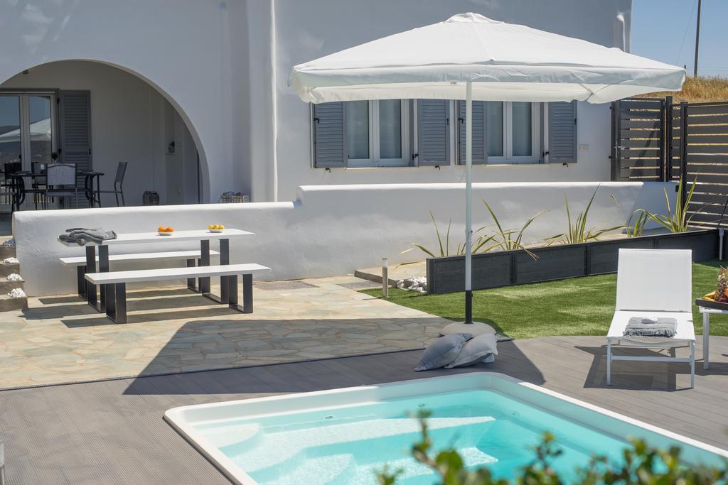 Azzurro Bianco Suites Parikia  Exterior photo